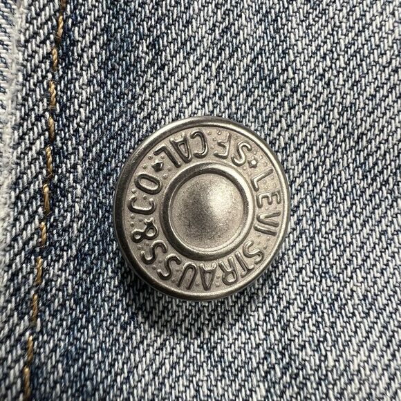 Levi’s Premium Ex-Boyfriend Trucker Jacket Women’s S Light Wash Casual 90s Boho - Picture 6 of 9